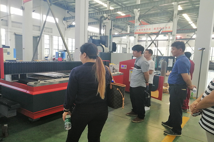 laser cnc machine for metal