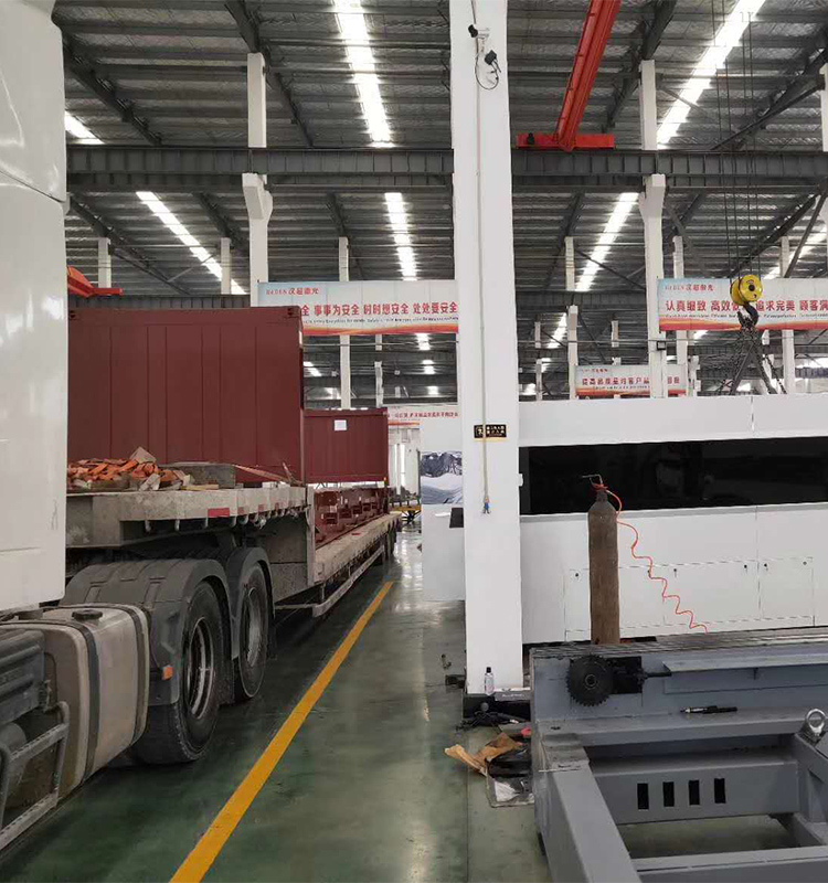 carbon steel fiber laser cutting machine